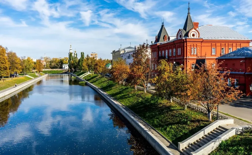 Городская набережная